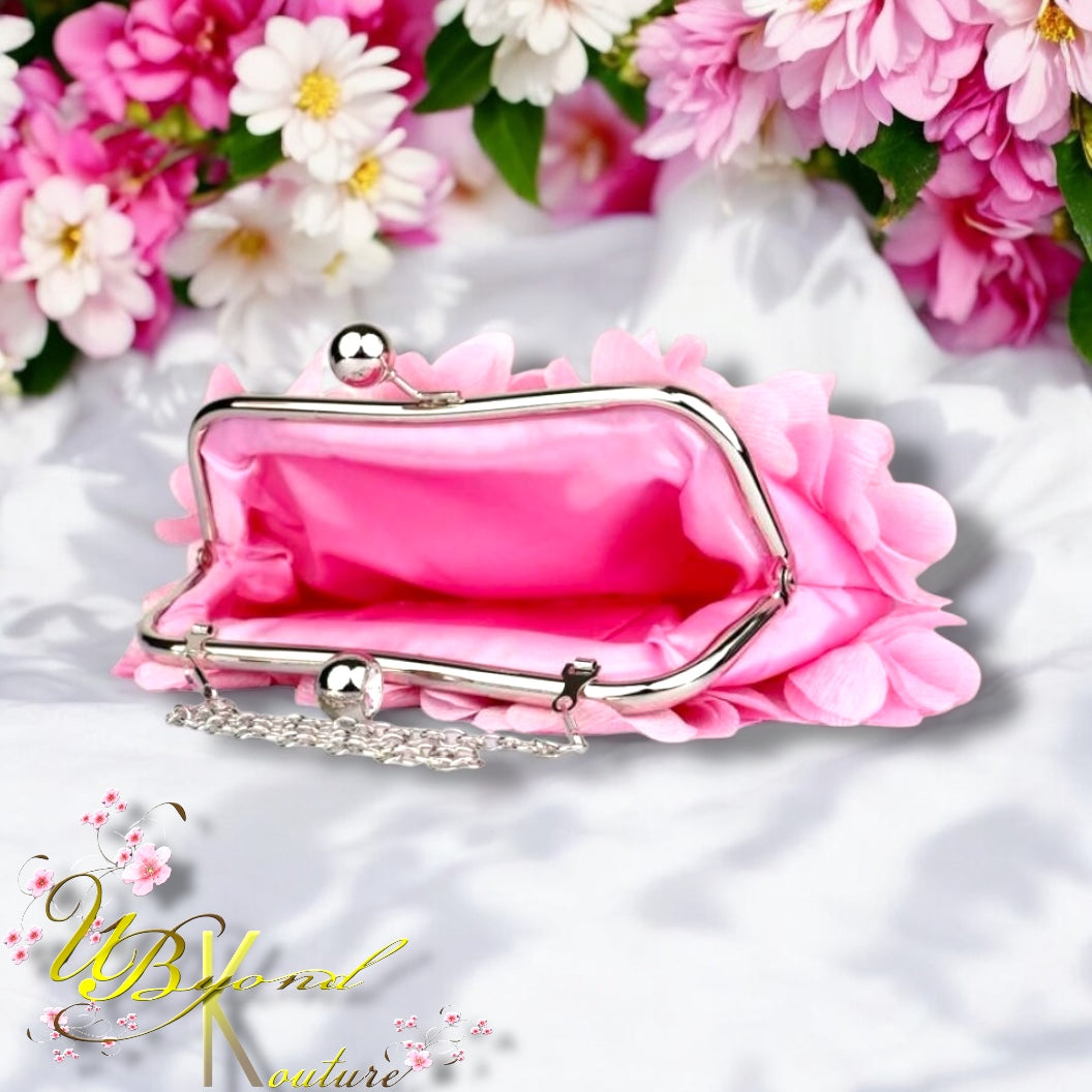 Mi Amour Floral Clutch