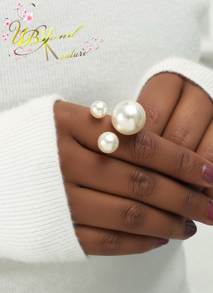 Trio Pearly White Pearls Ring