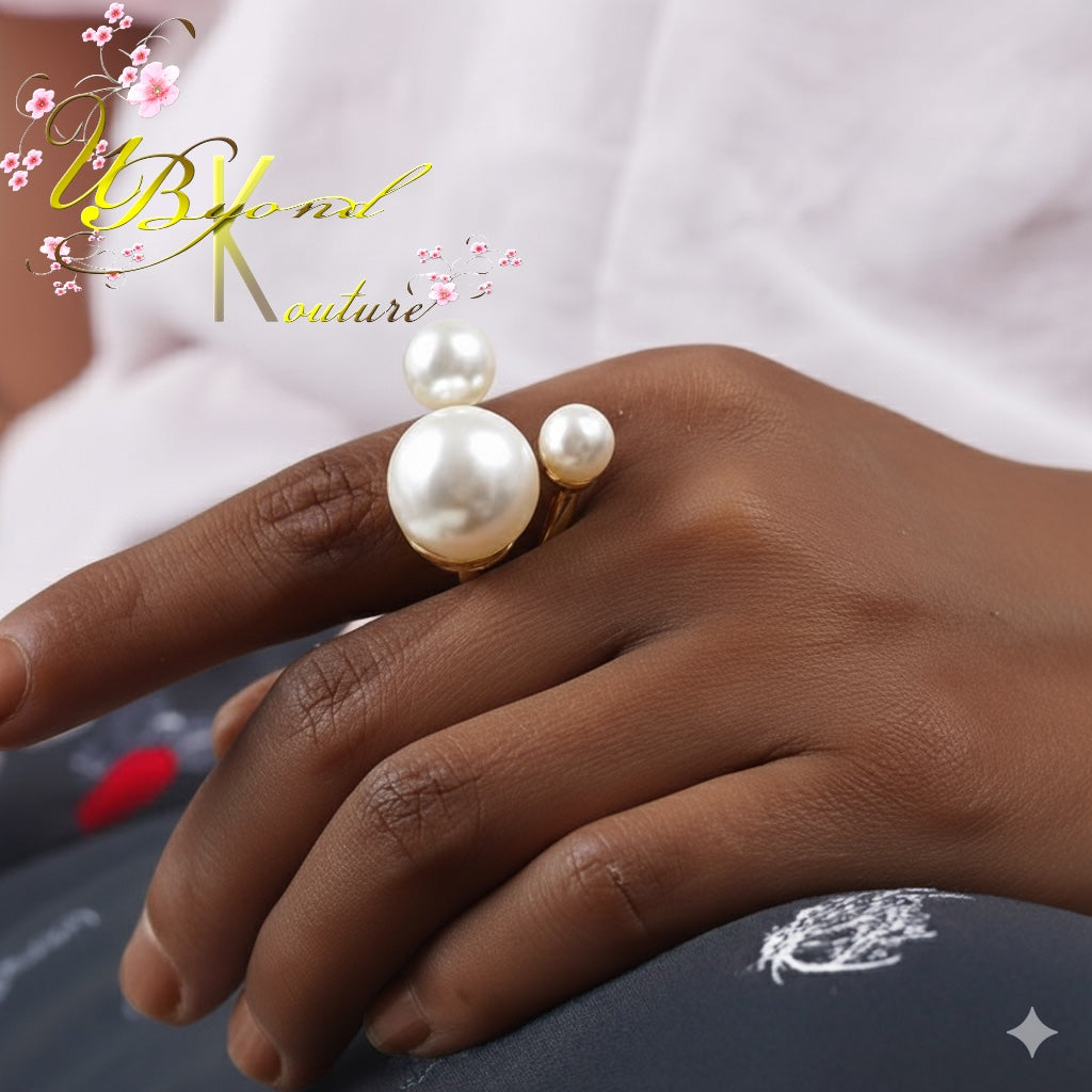 Trio Pearly White Pearls Ring