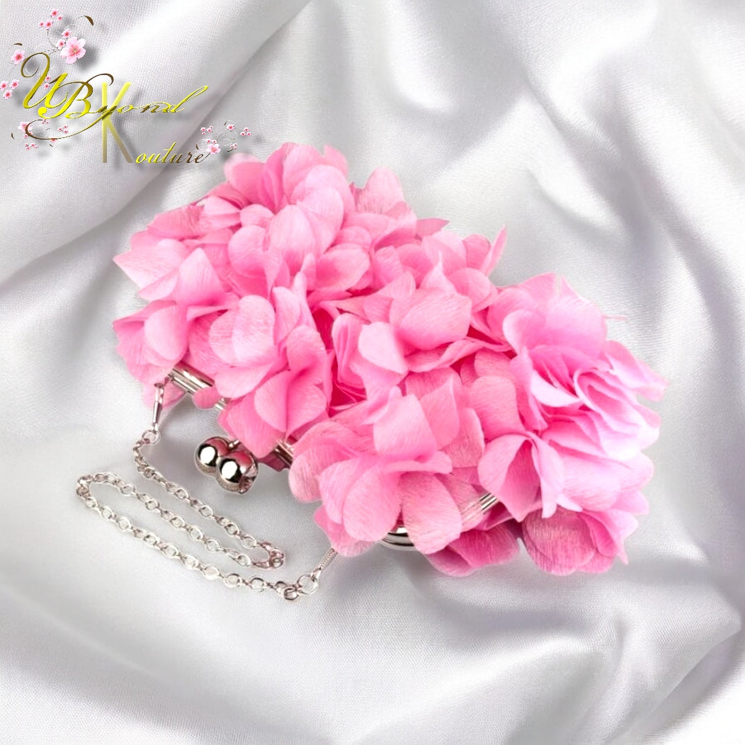 Mi Amour Floral Clutch