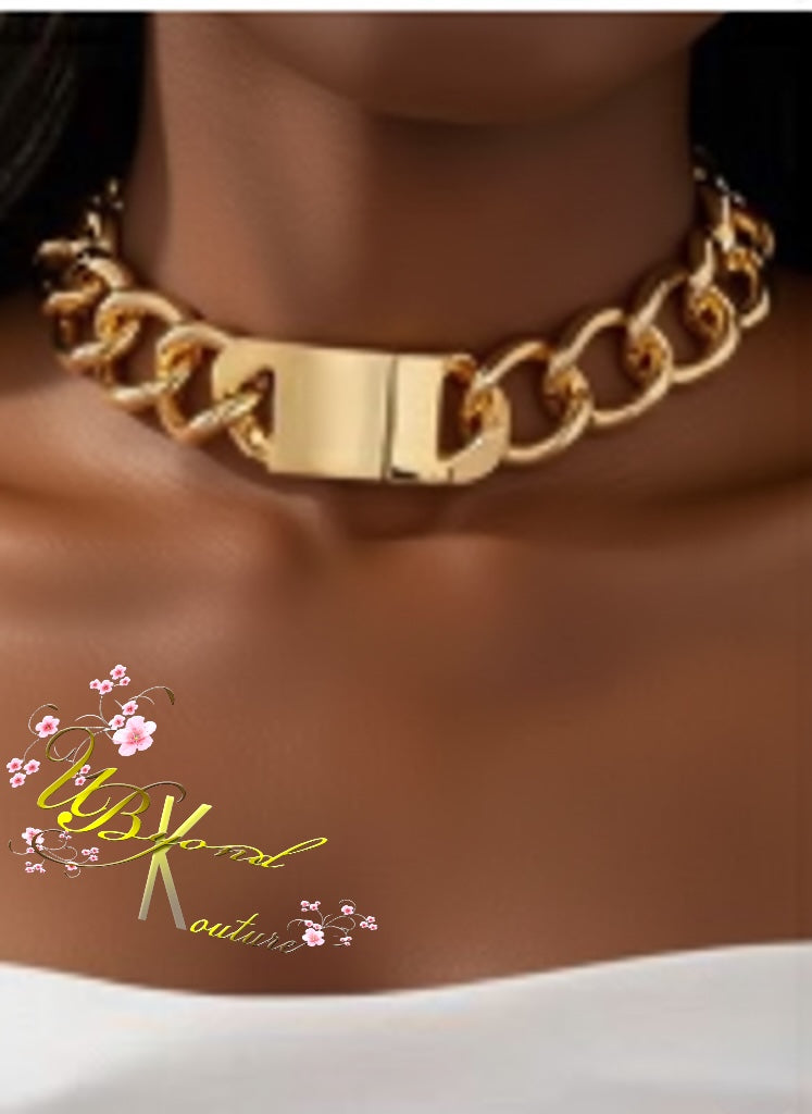 Queen Pin Chain Choker Necklace