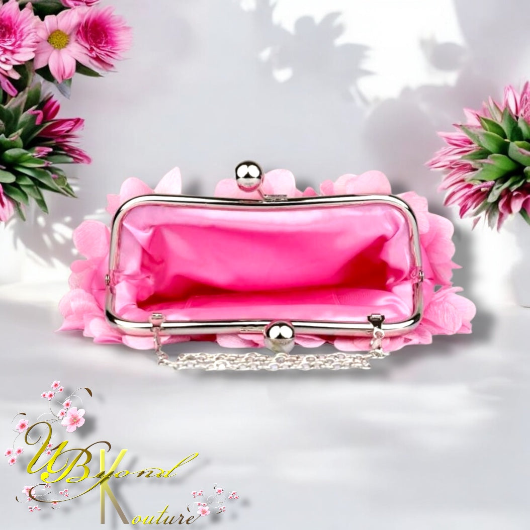 Mi Amour Floral Clutch
