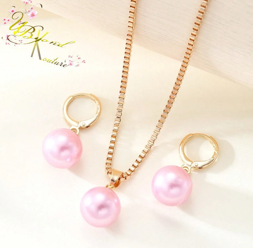 Truly Yours Pink Pearl Pendant Necklace & Earrings Set